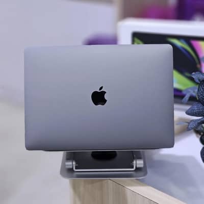 Apple Mac Book M1 Retina Display (Ram 8GB + SSD 256GB) Latest Model