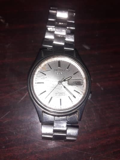 vintage Seiko 5 automatic (jewel 17)
