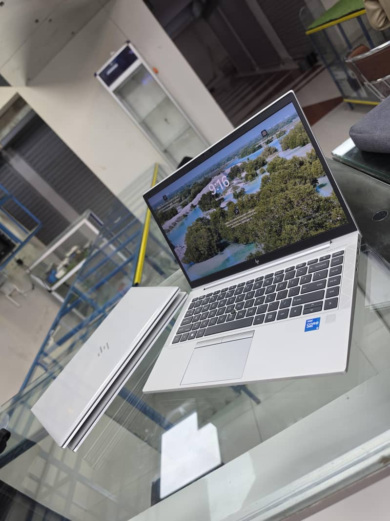 HP Laptop 1