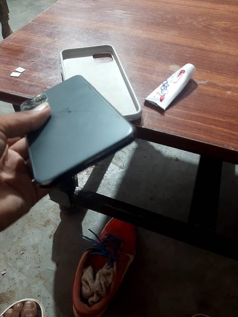 Apple iPhone 11 Pro Max 1