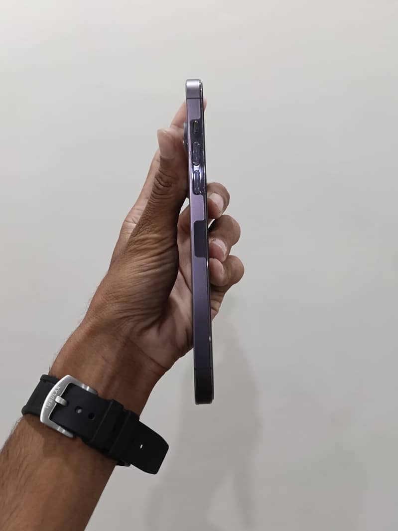 Apple iPhone 14 Pro Max 2
