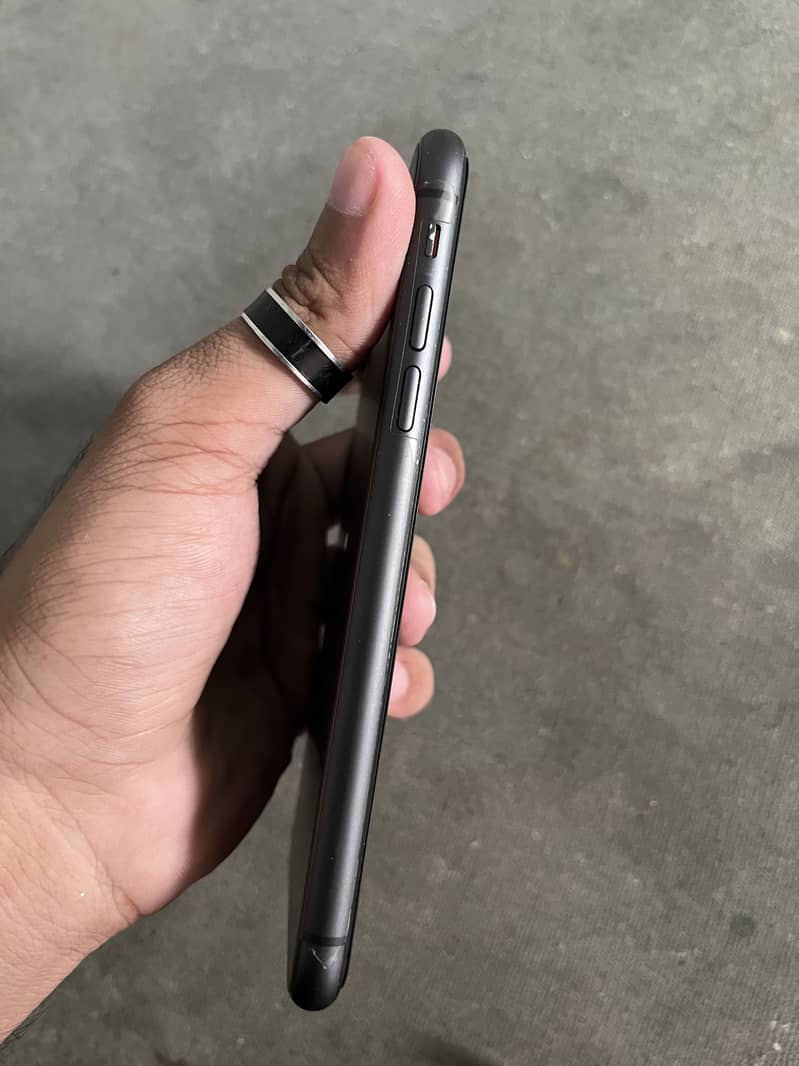 Apple iPhone 11 1
