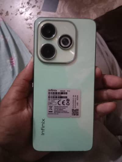 Infinix Hot 40i Dual sim only phone with charger