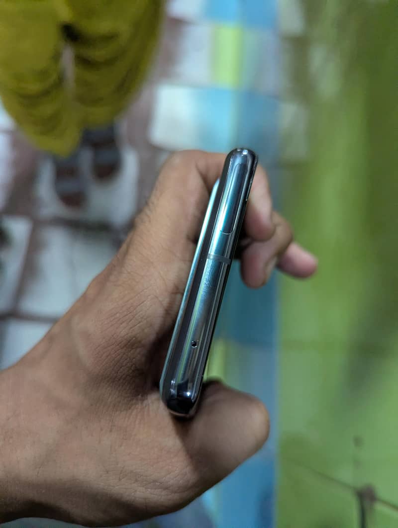 Google pixel 7pro 4