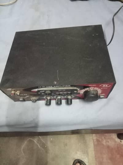 Bluetooth Amplifier in good condition for sale