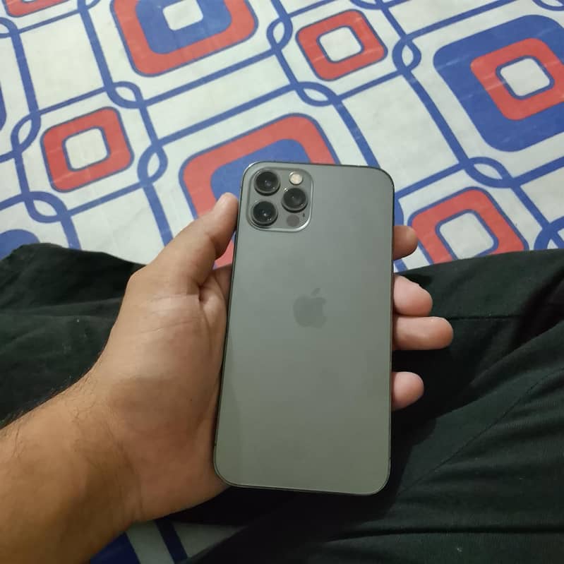 Apple iPhone 12 Pro 3