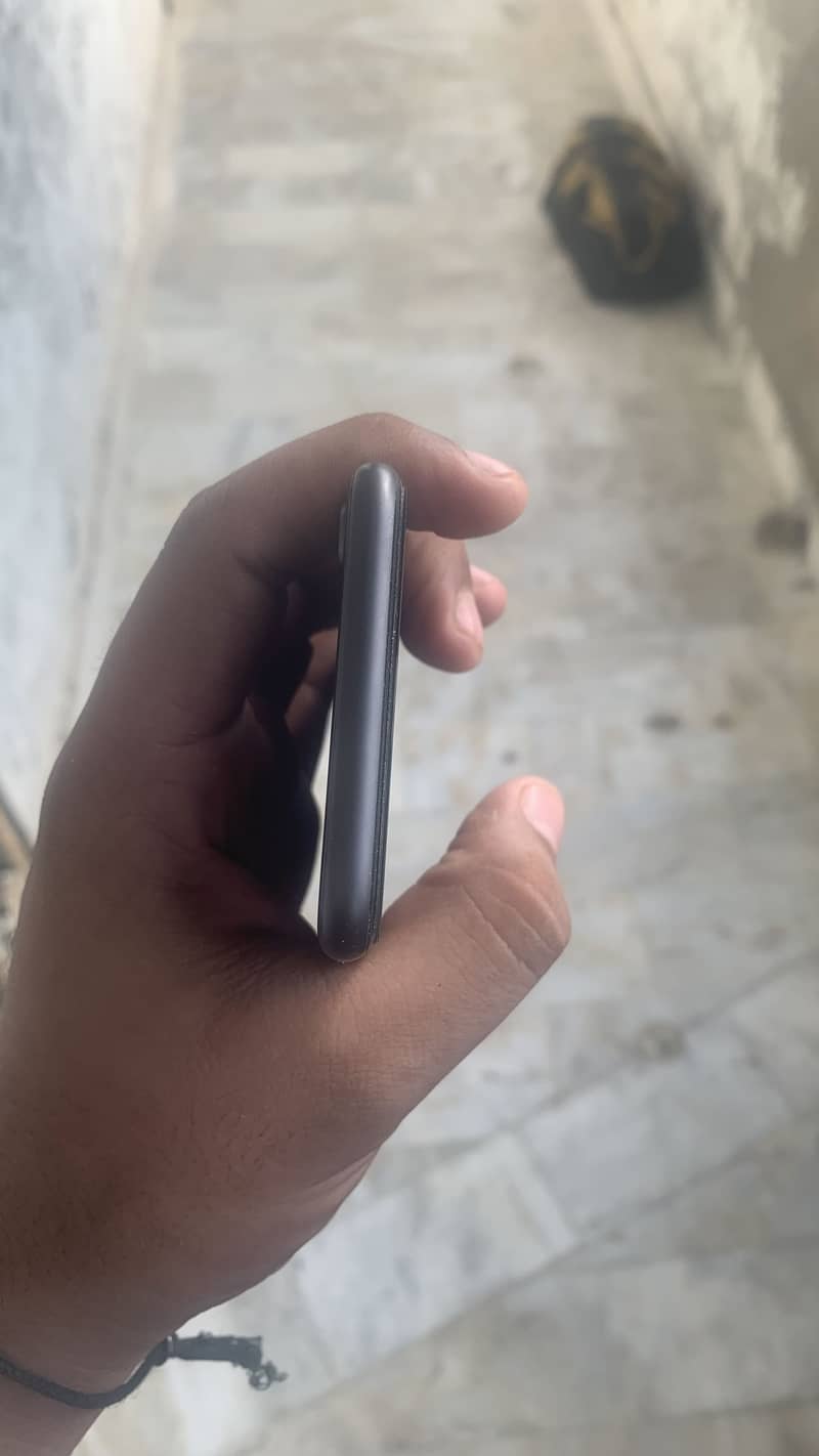 Apple iPhone 8 8