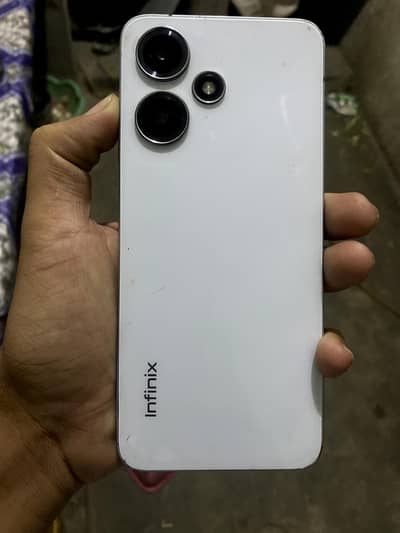 Infinix Hot 30 Play