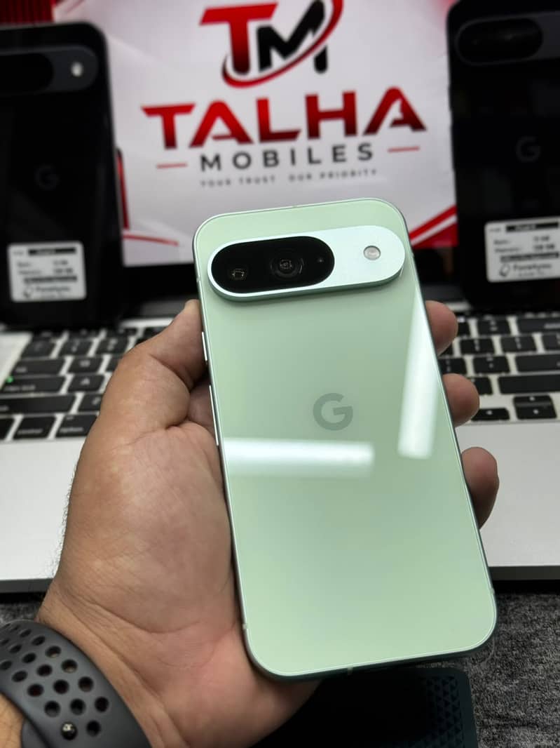 Google Pixel 9 4