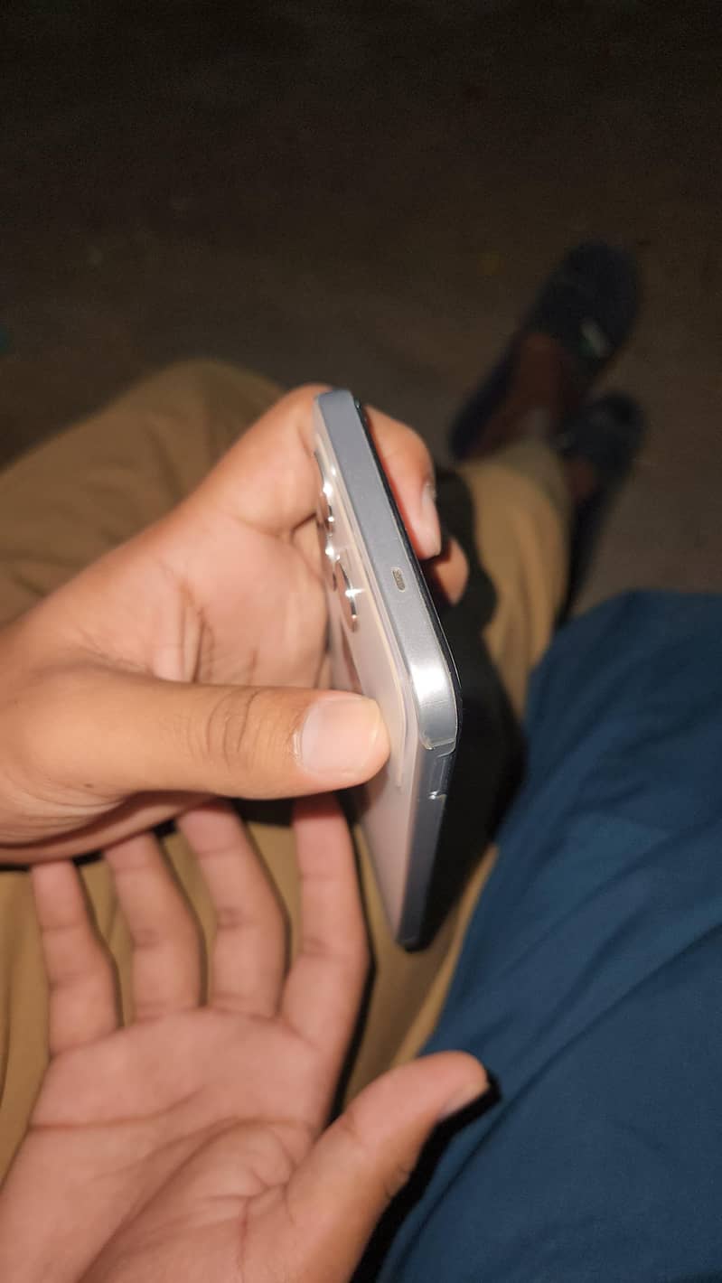 Tecno spark 40. 4