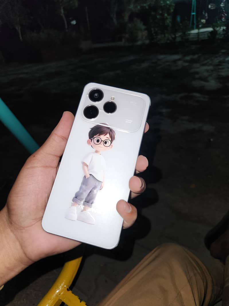 Tecno spark 40. 10