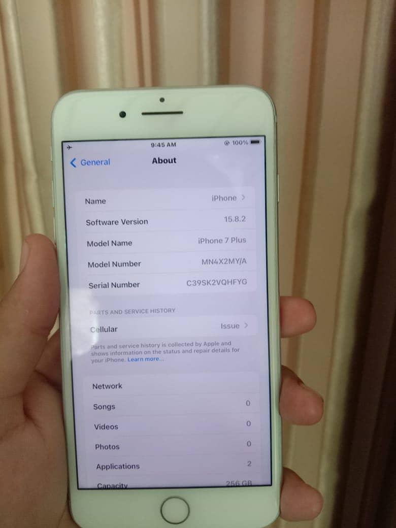 Apple iPhone 7 Plus 2