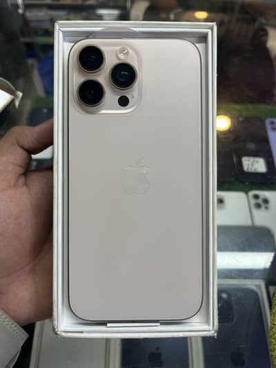 Apple iPhone 16 Pro Max