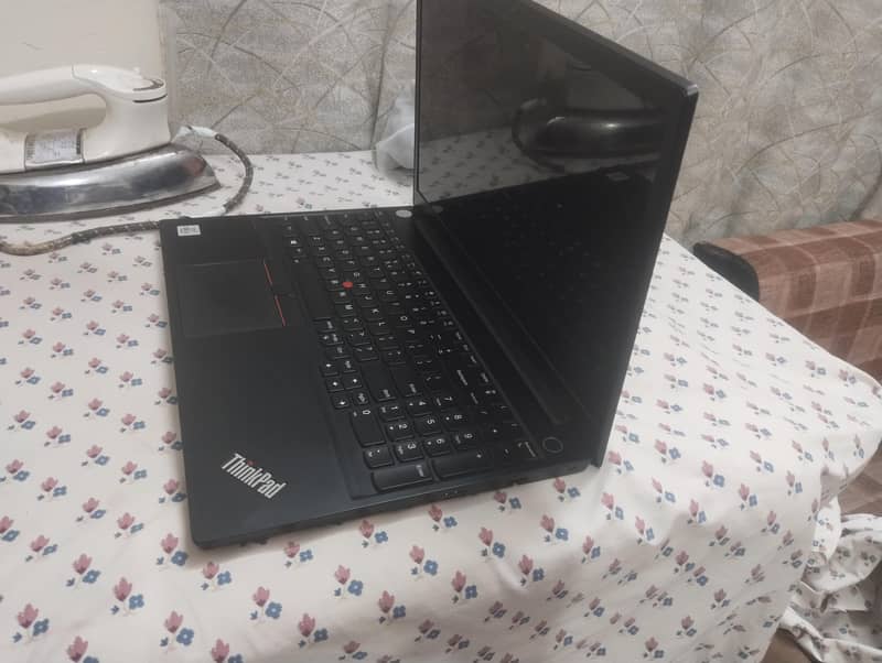 Lenovo E15 Thinkpad 4