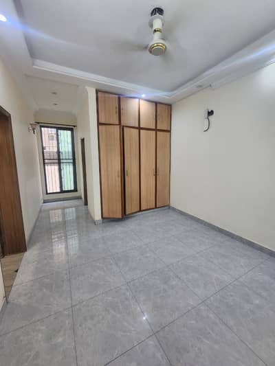 5MARLA FULL HOUSE IN DHA PHASE 3