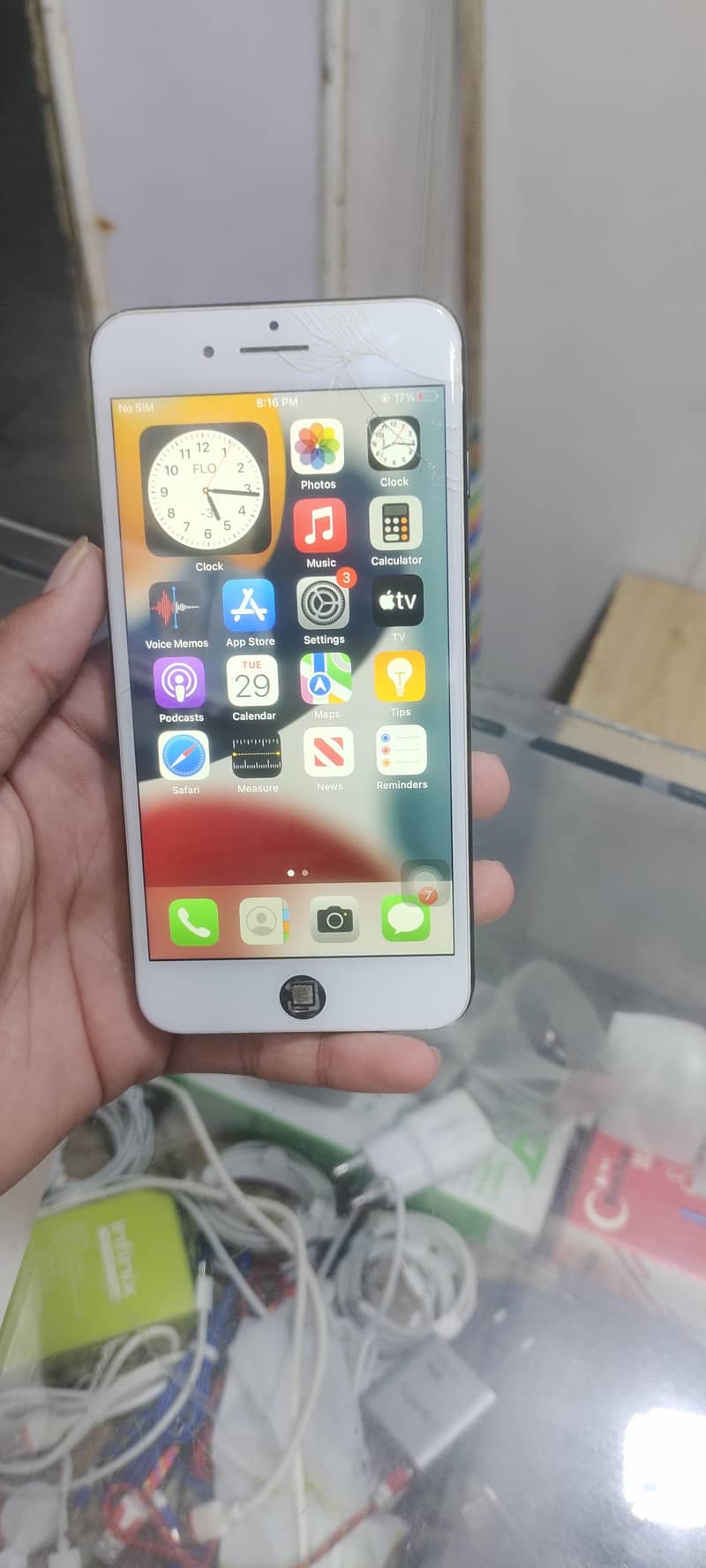Apple iPhone 7 Plus 1