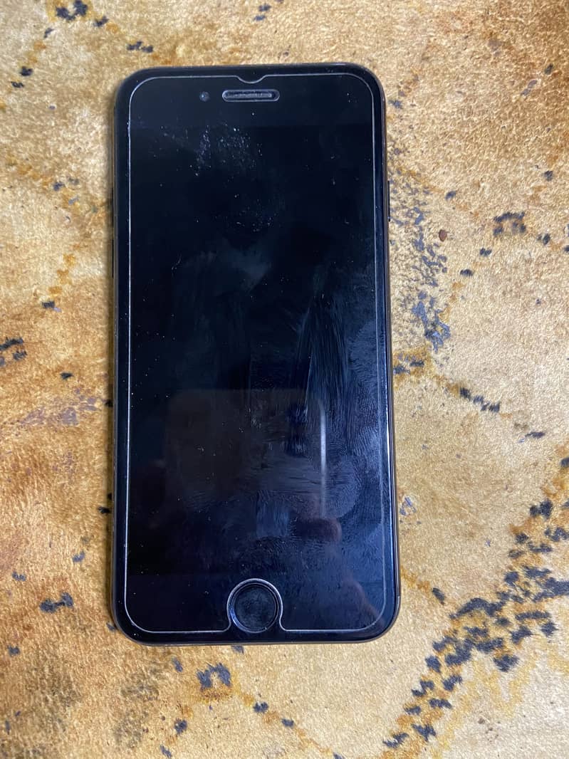 Apple iPhone 7 3