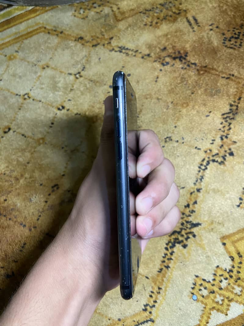 Apple iPhone 7 4