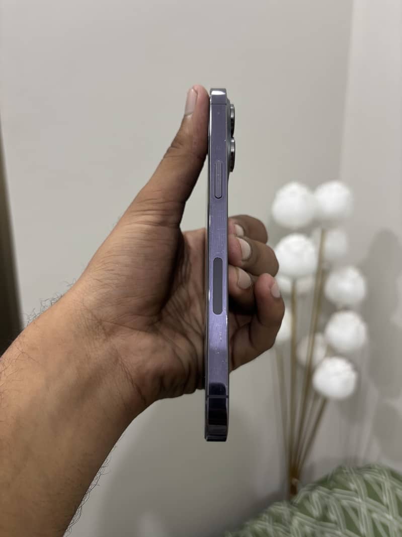 Apple iPhone 14 Pro Max 3