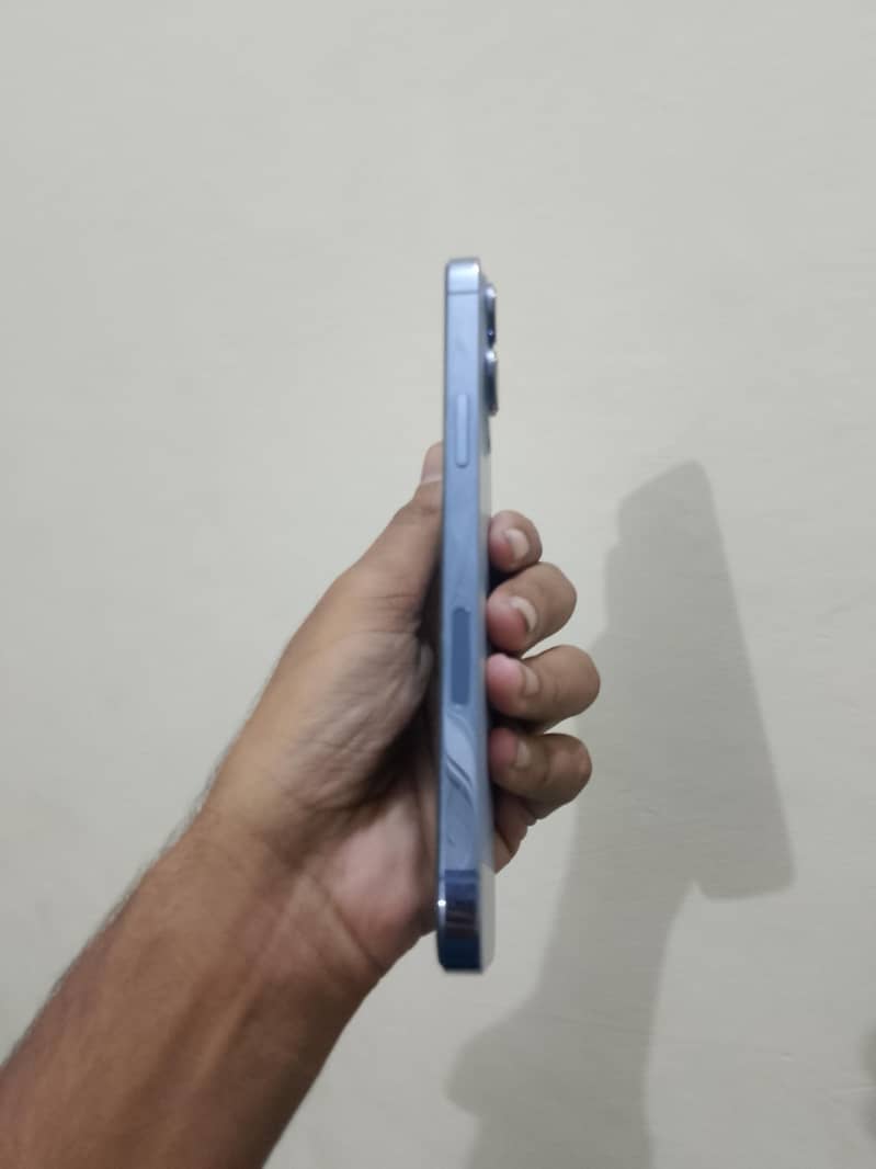 Apple iPhone 13 Pro Max 3