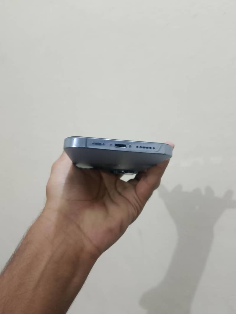 Apple iPhone 13 Pro Max 4