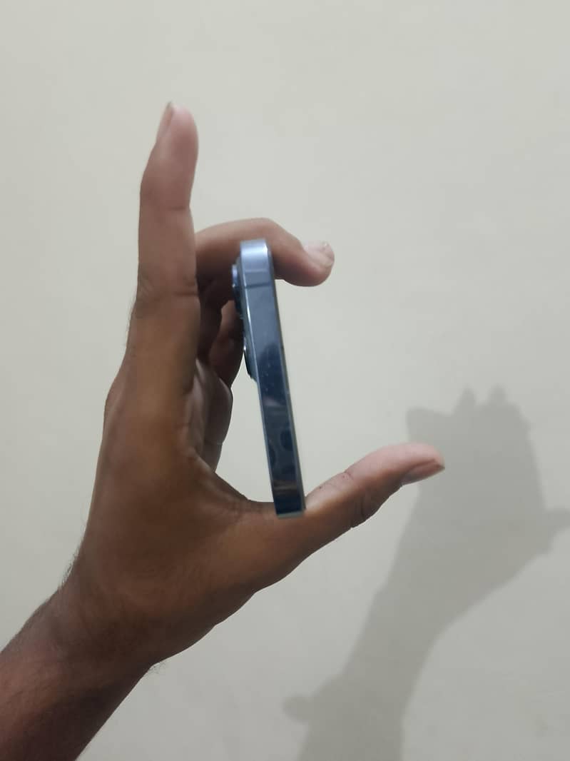 Apple iPhone 13 Pro Max 5