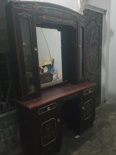 dressing table