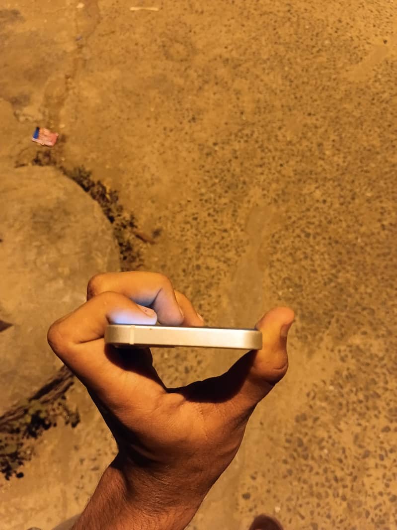 Apple iPhone 12 mini 2