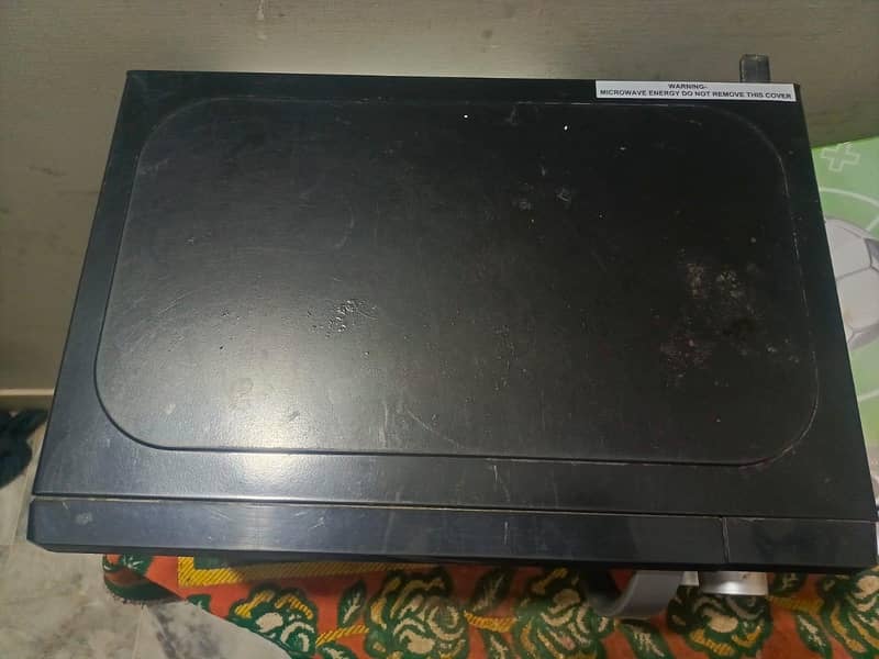microwave oven 0