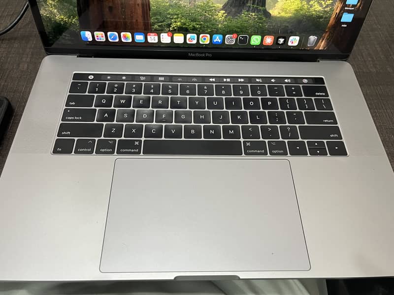 Macbook pro 2017 15" 2