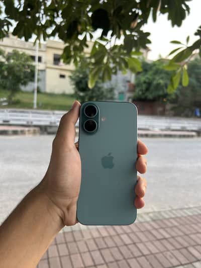 Apple iPhone 16