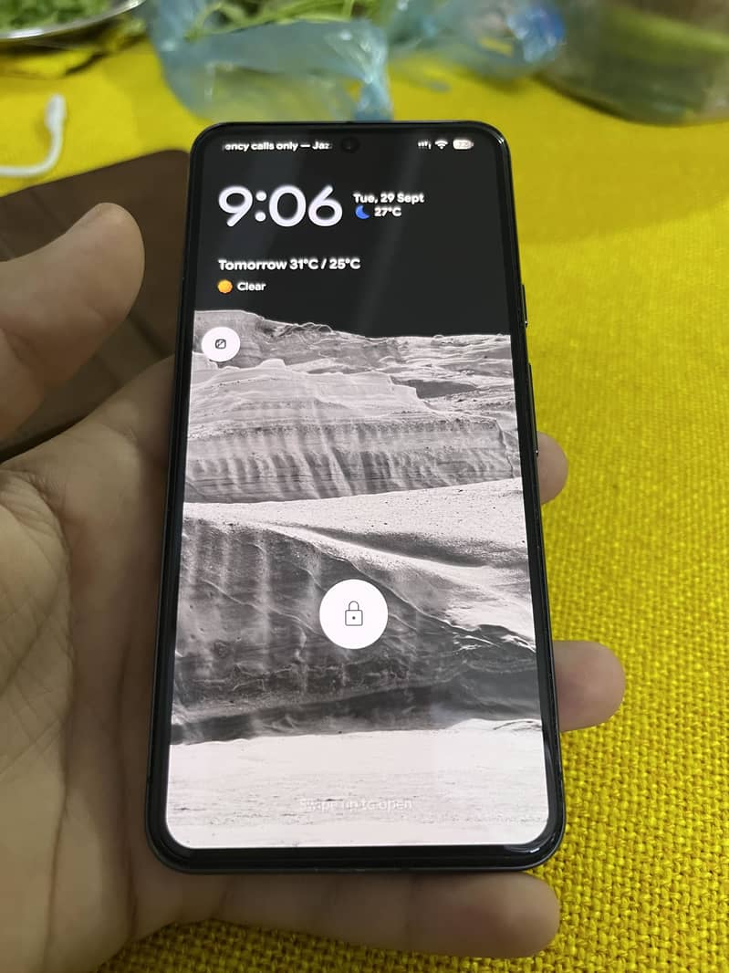 Google Pixel 8 2