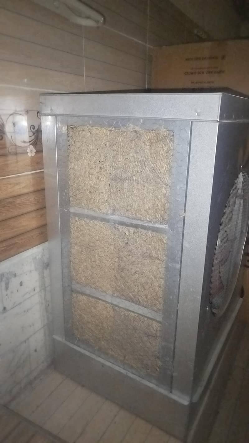 roomcoler condition 10/10 3