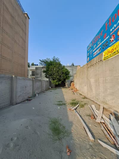 10 MARLA COMMERCIAL PLOT FOR RENT OUT CLASS LOCATION