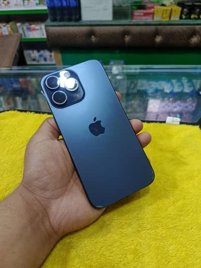 Iphone 15 pro max 256 GB j. v