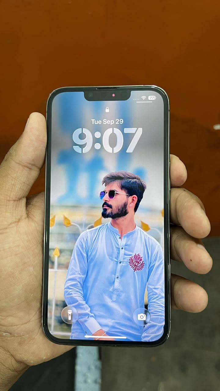Apple iPhone 13 Pro 0