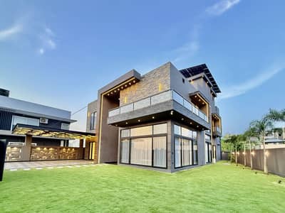 32 Marla Luxury Designer House | 5 Spacious Beds | 25kW Solar | Huge Lawn | Prime Location Bahria Town
