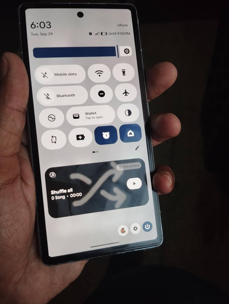 Google Pixel 7a 5