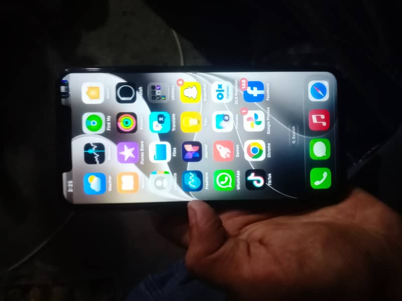 Apple iPhone 11 Pro Max 1