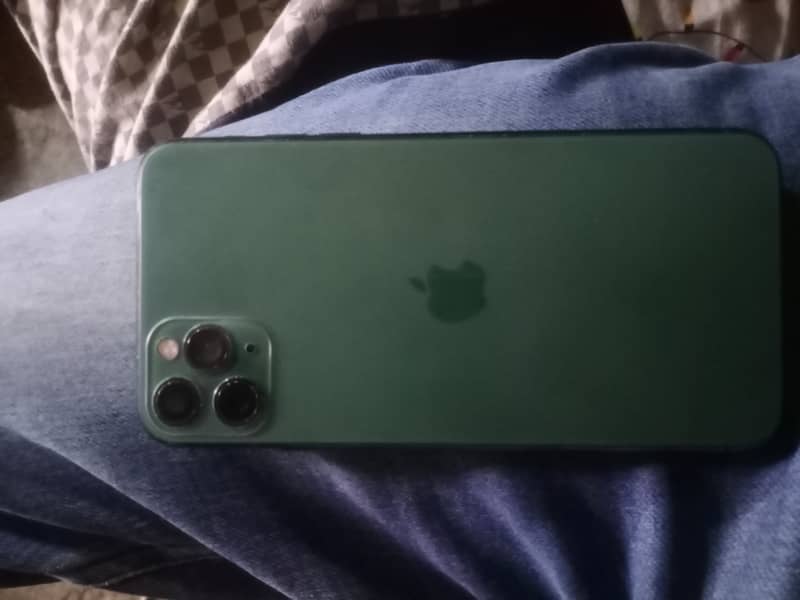 Apple iPhone 11 Pro Max 2