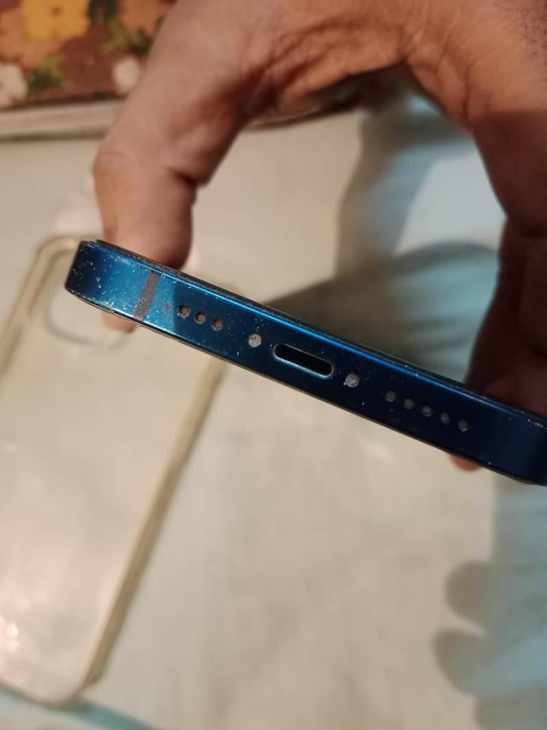 Apple iPhone 12 2