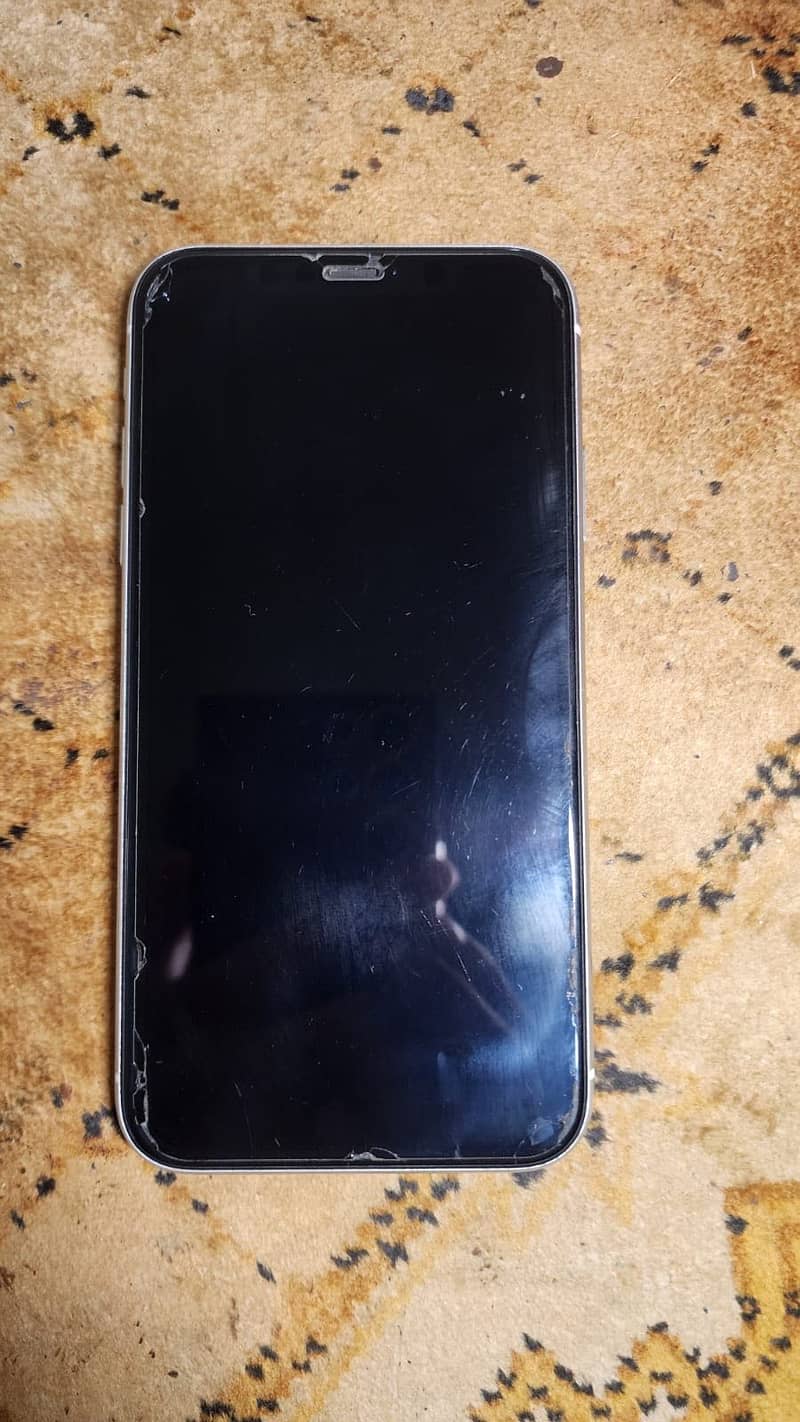 Apple iPhone 11 3