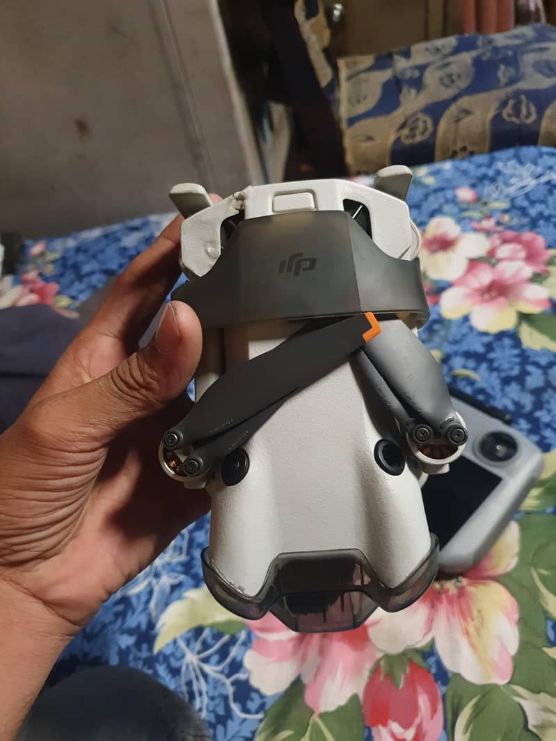 DJI MINI 4 PRO WORKING CONDITION 0