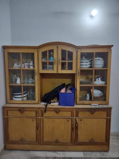 3 Door Wardrobe with Divider