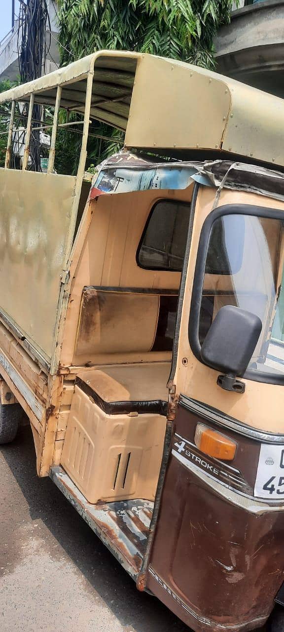 sazgar loader rickshaw 2