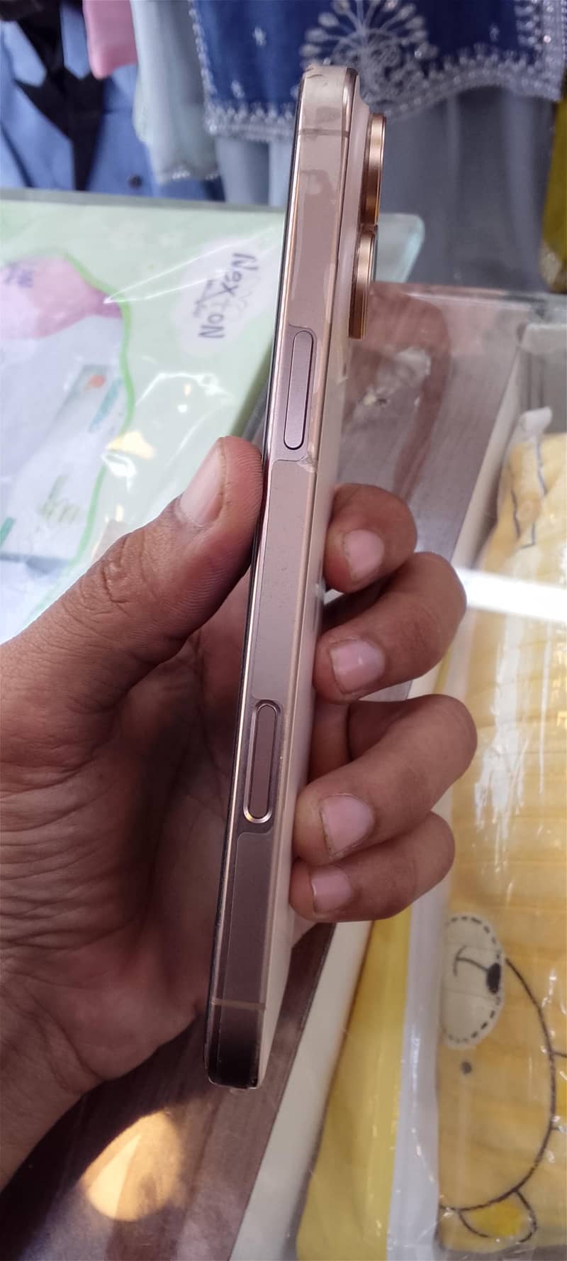 Apple iPhone 16 Pro Max 5