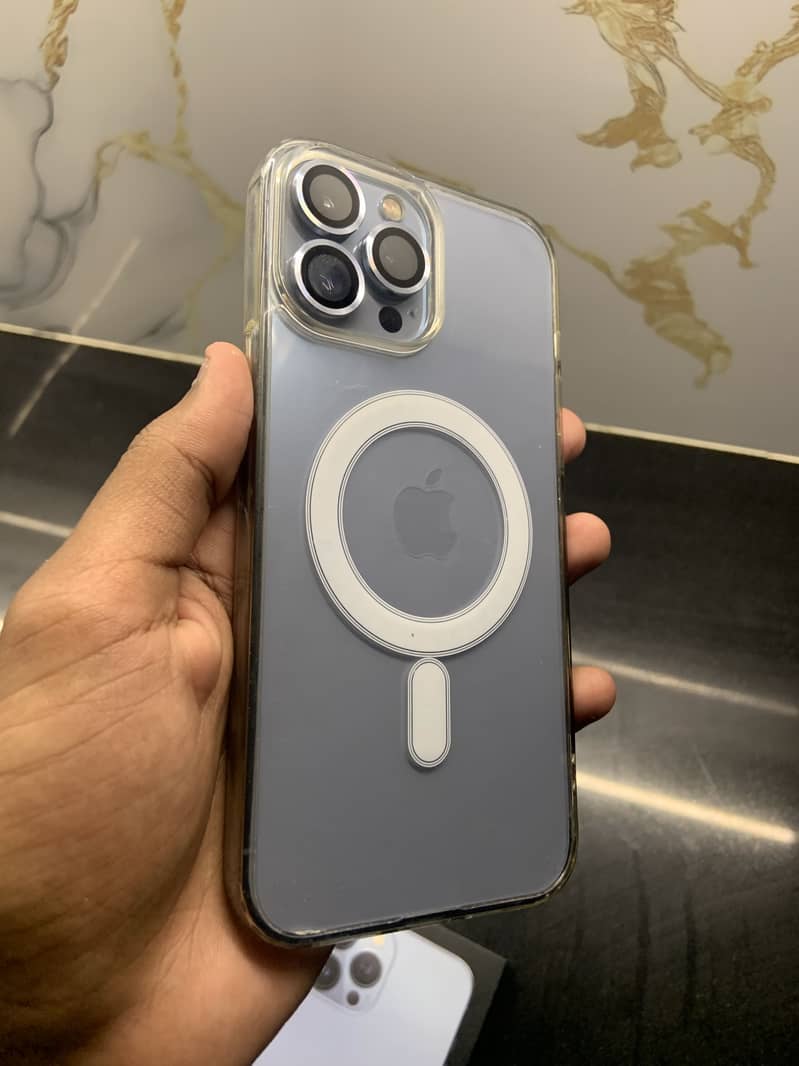 Apple iPhone 13 Pro Max 3