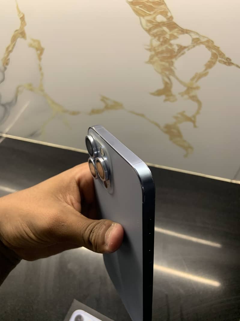 Apple iPhone 13 Pro Max 5