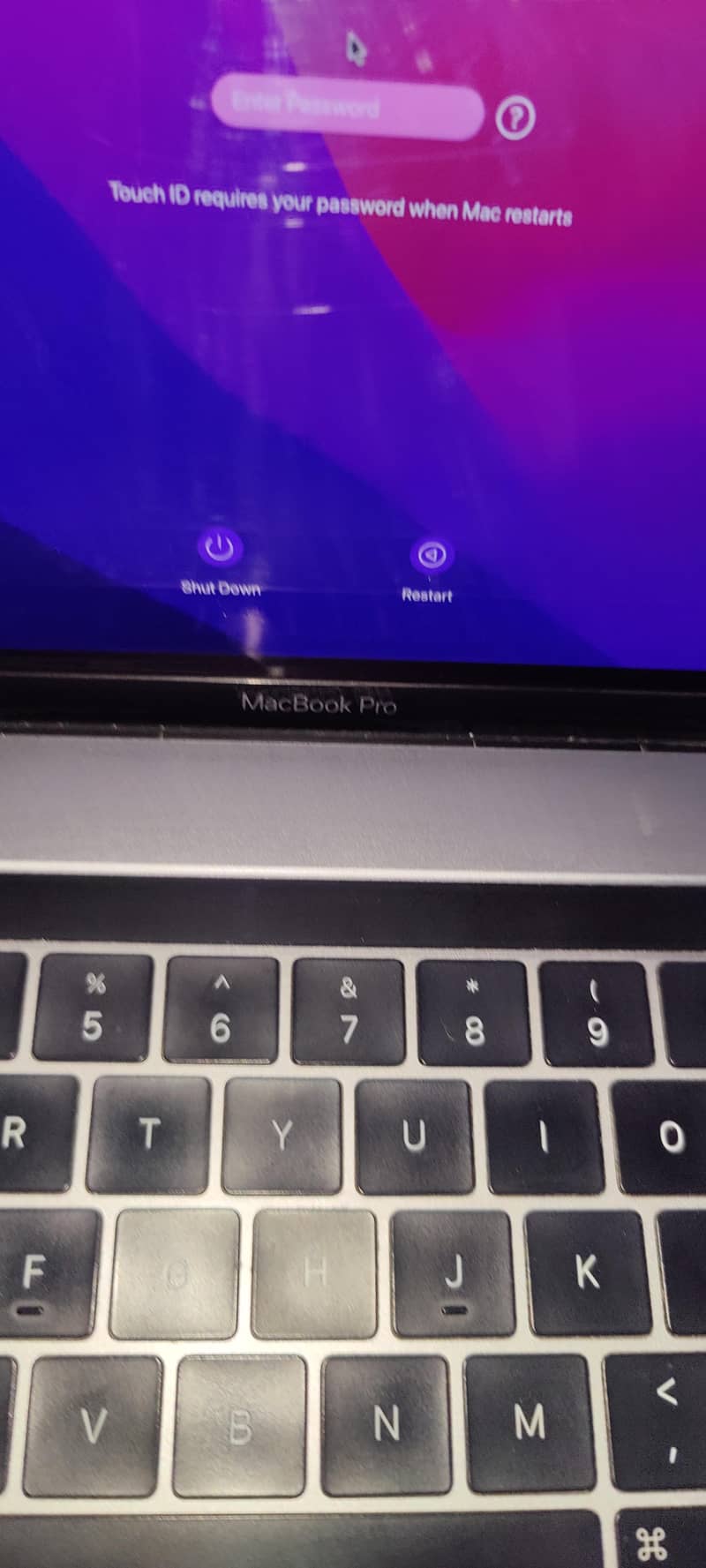 Mac book Pro 2016 model 9