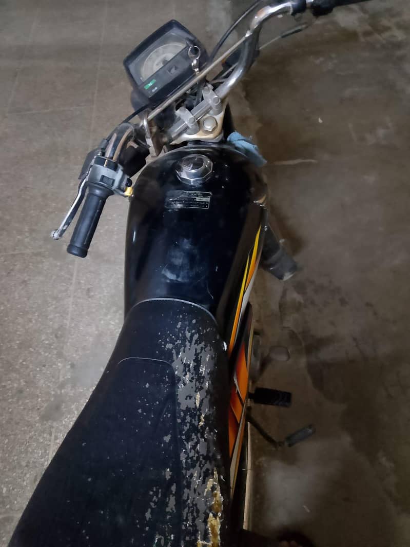 Honda CD70 0